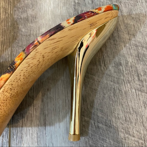 Marciano Yellow Beaded Heels | Womens US 10 - Picture 9 of 11